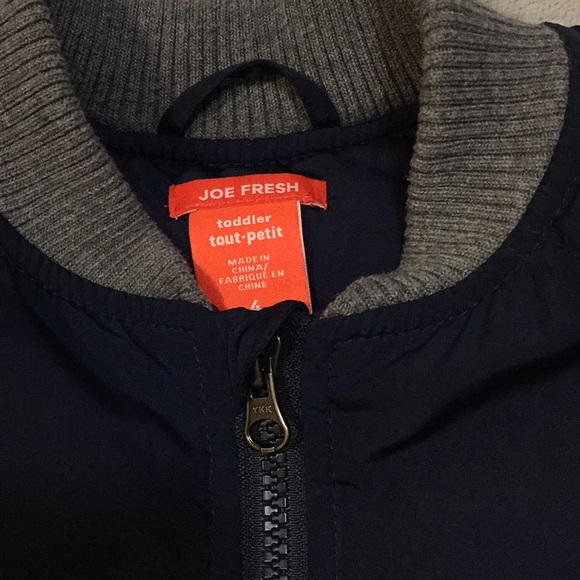 4 yr boys blue padded bomber jacket  EUC - Picture 5 of 11